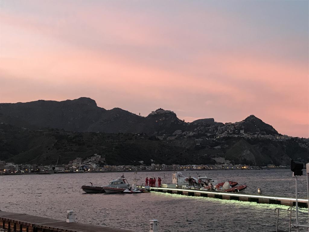 Kalaskiso' Giardini Naxos Exteriör bild